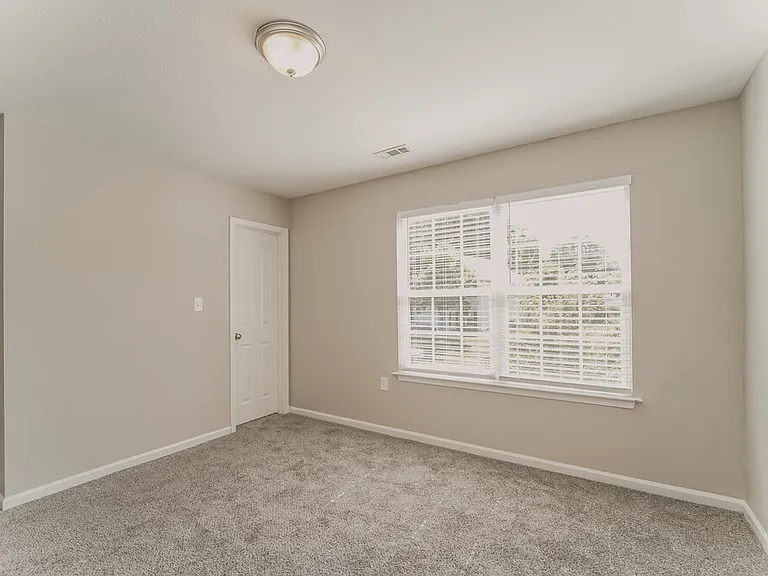 6221 Summerour Pl — Photo 13