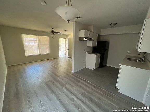 3rd image of 6450 MONTEREY ST