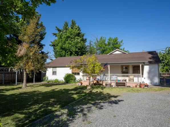 4189 Colver Rd, Phoenix, OR 97535