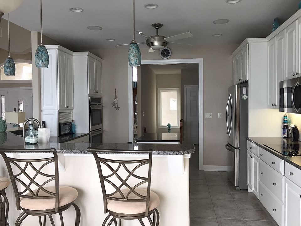 Main Floor Kitchen