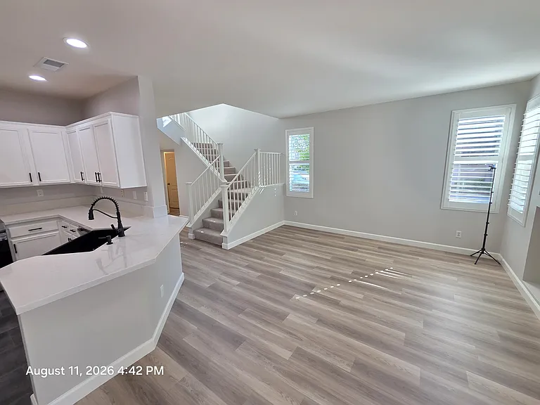 1103 Calle Tesoro — Photo 6
