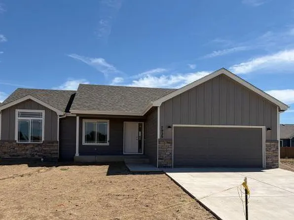 7020 Gateway Crossing St, Wellington, CO 80549