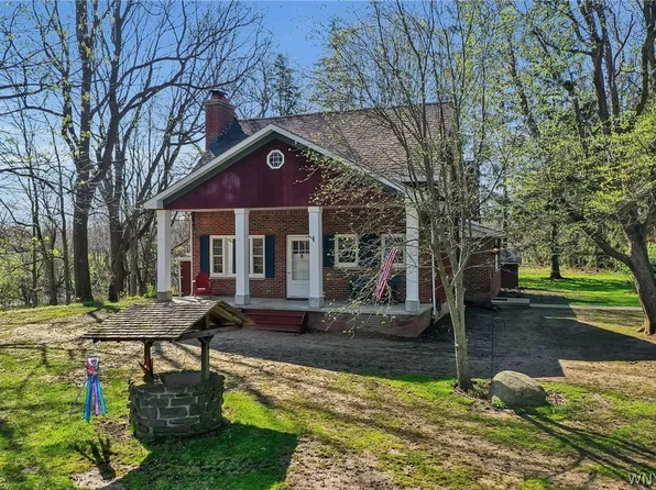 6994 Tonawanda Creek Rd, Lockport, NY 14094