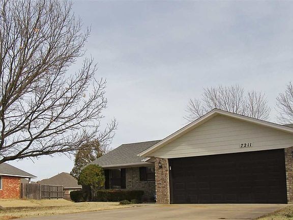 3rd image of 7211 NW Dogwood Ln