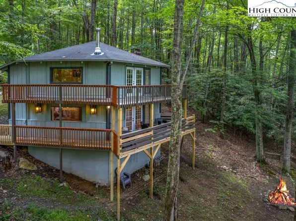 104 Black Birch Lane, Beech Mountain, NC 28604