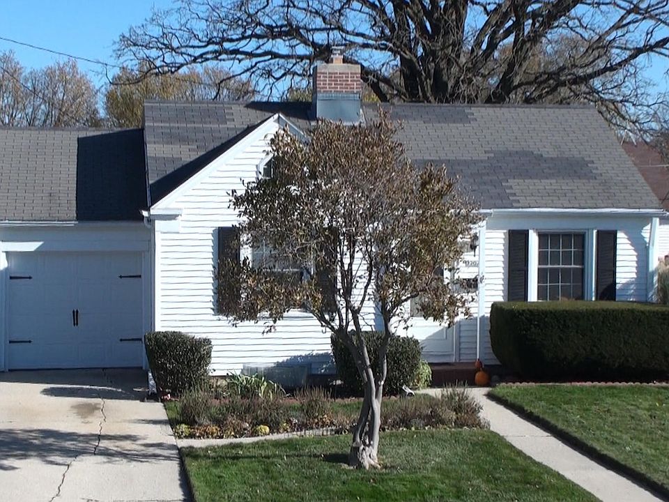 1st image of 2207 Plymouth Ln