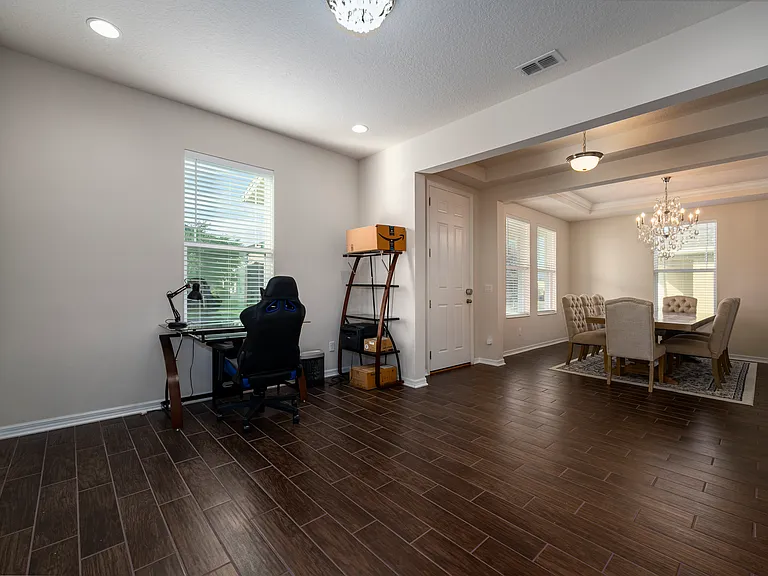 8100 Summerlake Groves St — Photo 2