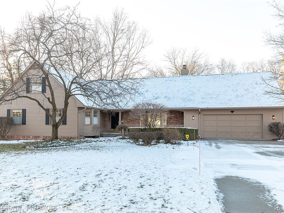 1st image of 2734 Lenox Dr