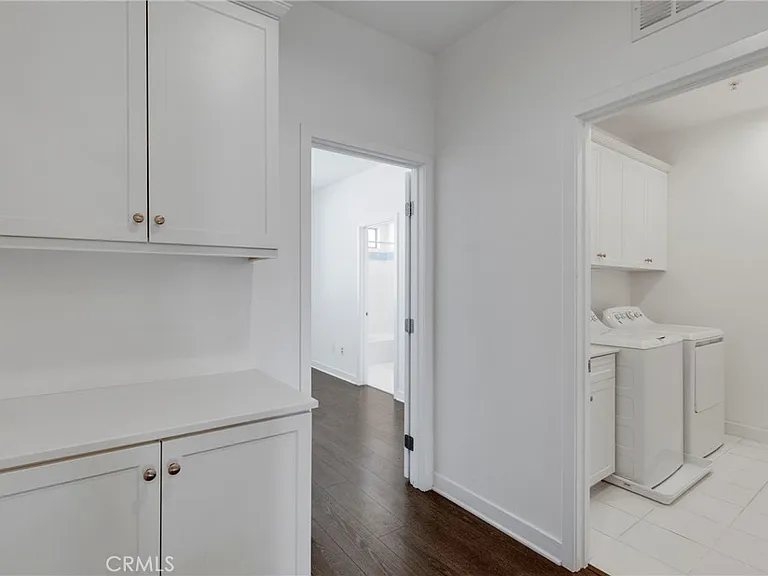 77 Jensen Ct — Photo 14