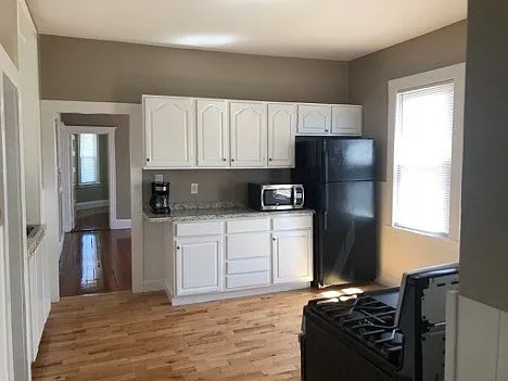 98 Irving St #3 — Photo 3