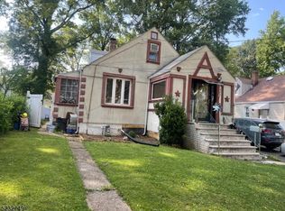 568 W 5th Ave, Roselle, NJ