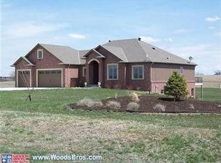 2700 S 154th St, Walton, NE 68461