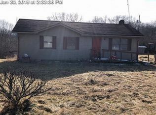 1765 Peckerwood Ridge Rd, Summer Shade, KY 42166