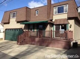 276 Angola St, Wolverine Lake, MI 48390