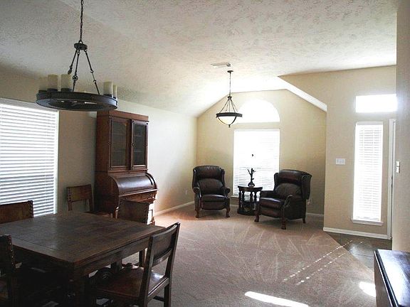 Living / Dining Combo