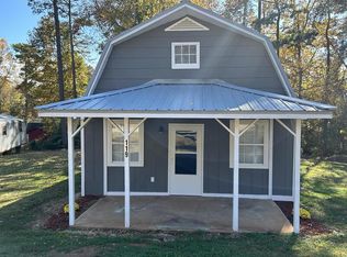 119 Perry Ln, Central, SC 29630