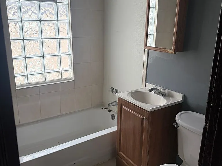 3893 Doctor William Finlayson St — Photo 7