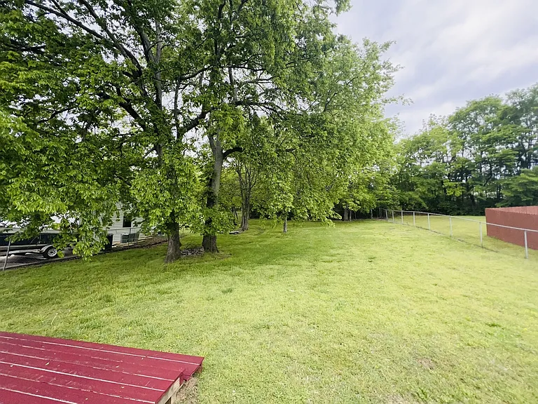 108 Ryan Dr — Photo 11
