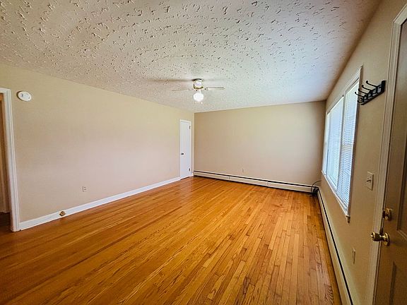 3rd image of 316 Reynolds St #B