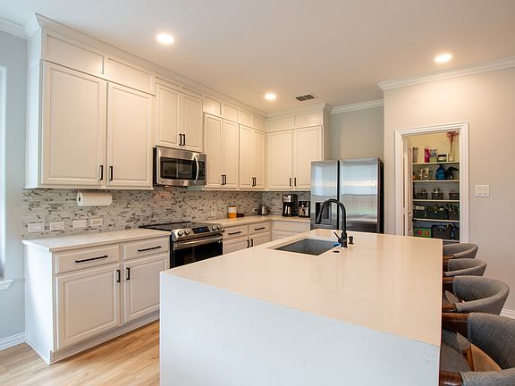 2nd image of 4509 Coney Island Dr