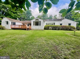 1116 Morningside Ln, Alexandria, VA 22308
