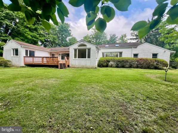 1116 Morningside Ln, Alexandria, VA 22308