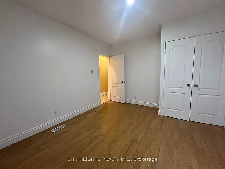 1113 Davenport Rd — Photo 7