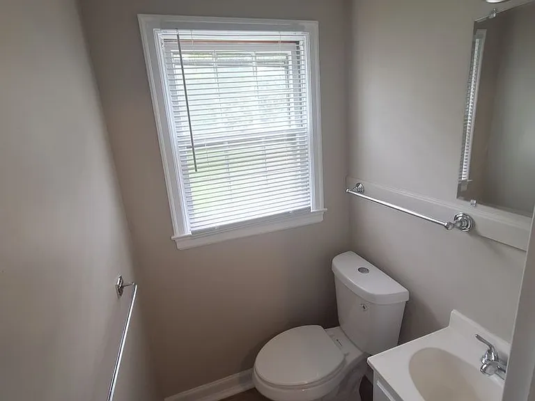 753 Lynn Rd — Photo 11