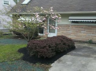223 Jacobs Rd, Hubbard, OH 44425