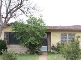 1002 SW 4th St, Andrews, TX 79714