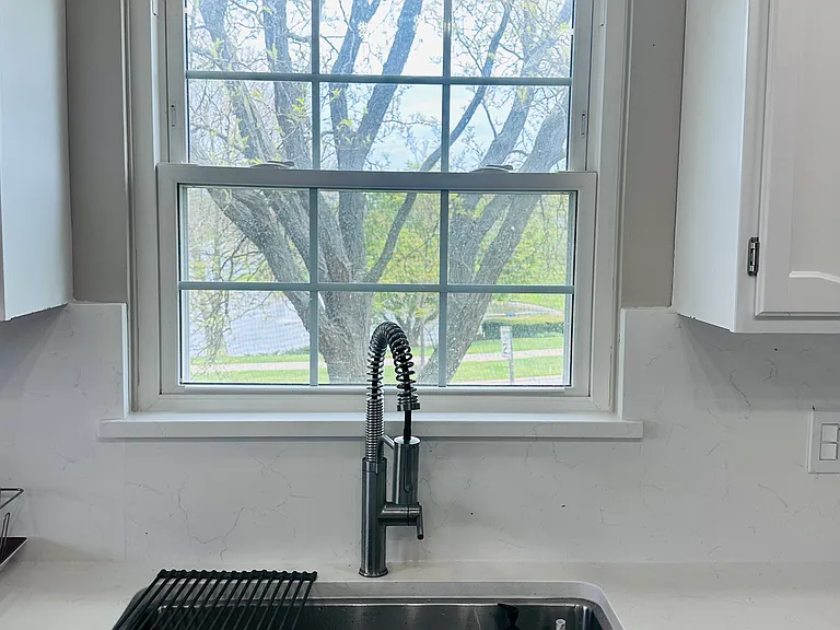 202 E Fabish Dr — Photo 10