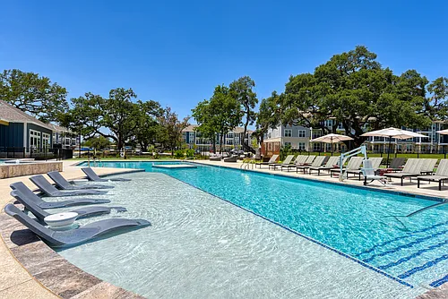 Estraya Boerne Photo 1