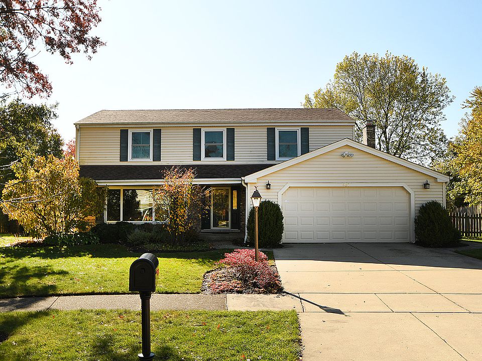 1st image of 627 Champlaine Ct
