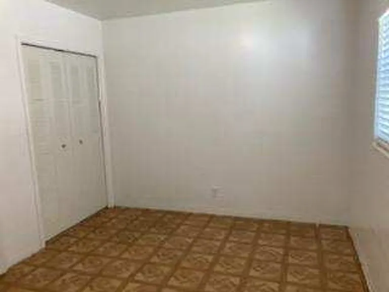 2111 Roosevelt St — Photo 8