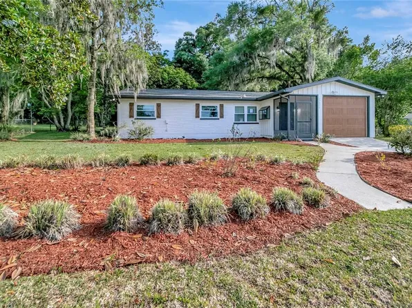 37036 Janet Cir, Dade City, FL 33525