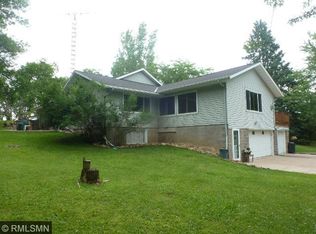 1046 190th St, Baldwin, WI 54002