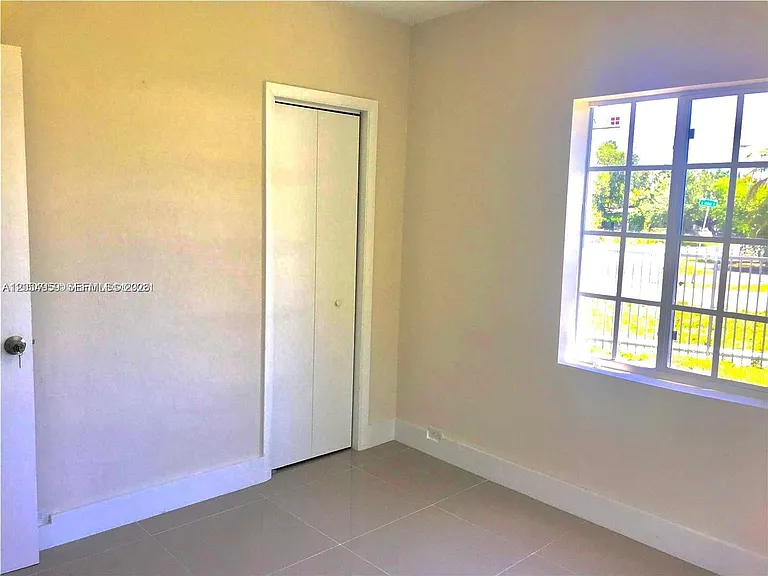 6344 NW Miami Pl — Photo 12