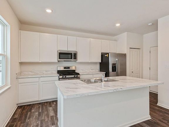 4th image of 6574 Butterfly Dr