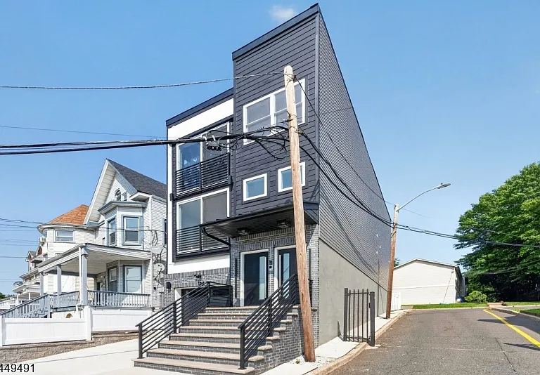 62 Hillside Ave #1 — Photo 22