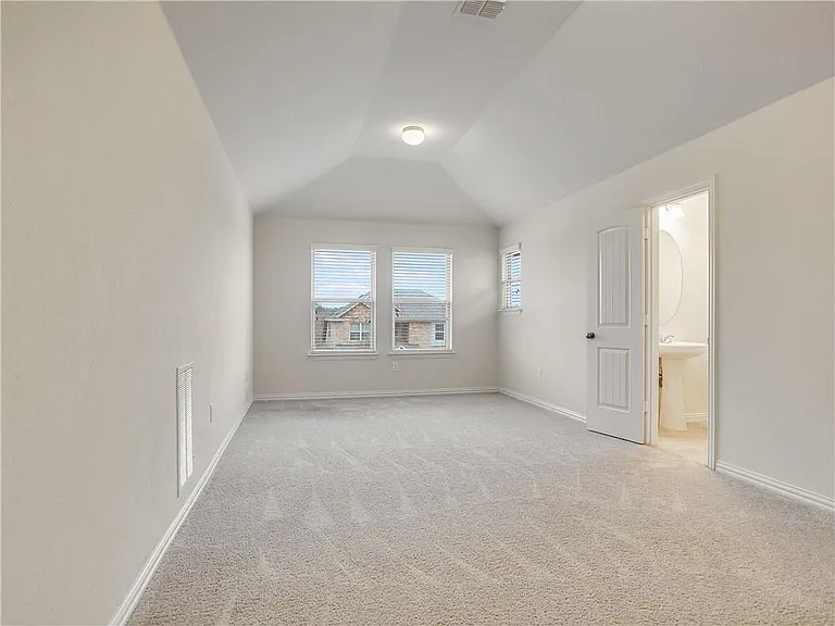500 Cardenas Ln — Photo 13