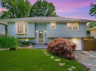 606 Morgan St, Lansing, KS 66043