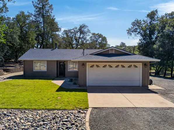 13641 Hilford Ln, Redding, CA 96003