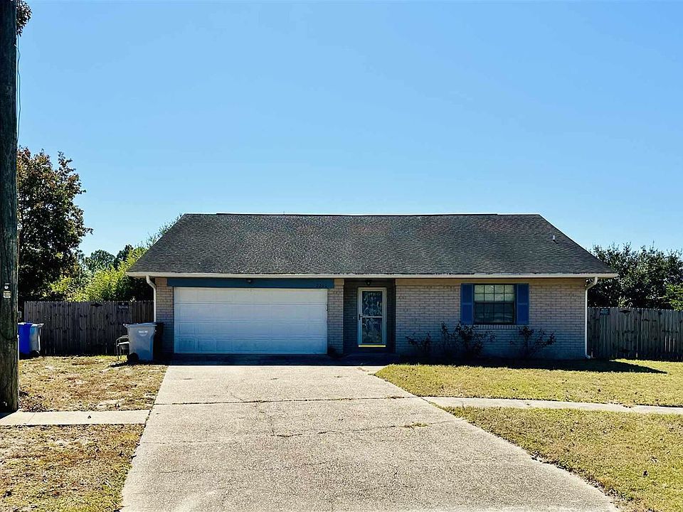 1st image of 2200 Prytania Cir