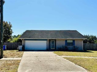 2200 Prytania Cir, Navarre, FL 32566