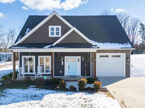 180 Timber Ridge Dr, Forest, VA 24551