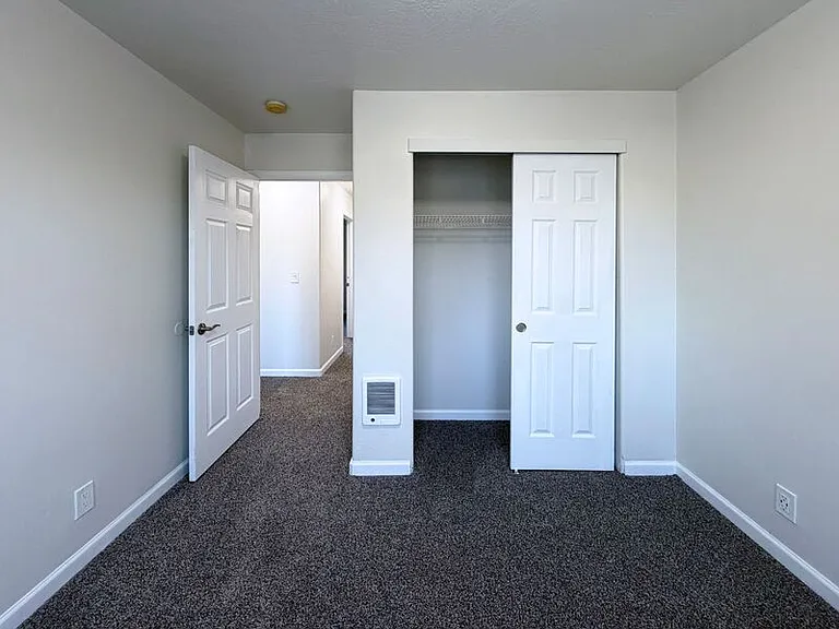 2447 Roosevelt Blvd #3 — Photo 16