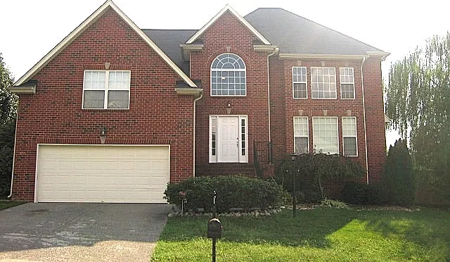 119 Normandy Dr — Photo 1
