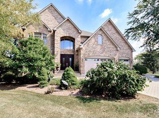 307 Felicia Ct, Bloomingdale, IL 60108