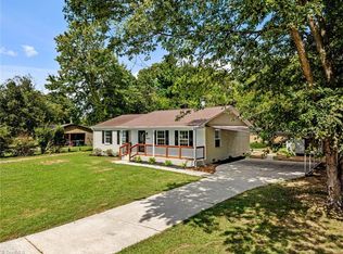 3604 Northfield Pl, High Point, NC 27265