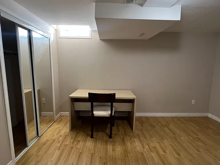 794 Khan Cres #BASEMENT — Photo 7